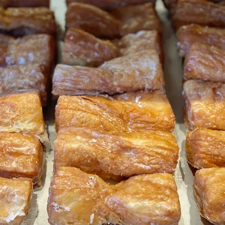 Center With Free Private Parking *